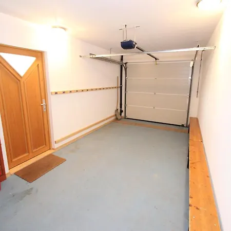In Riddes Near Lift Les 4 Vallees Vakantiehuis