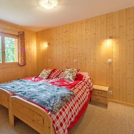 In Riddes Near Lift Les 4 Vallees Vakantiehuis